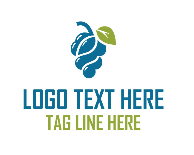 Signature Grapes Logo