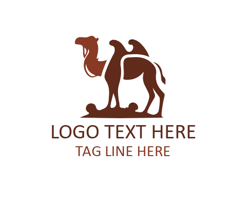 Camel Desert Traverse Logo