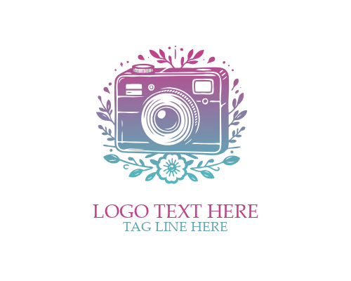 Studio Vintage Camera Logo